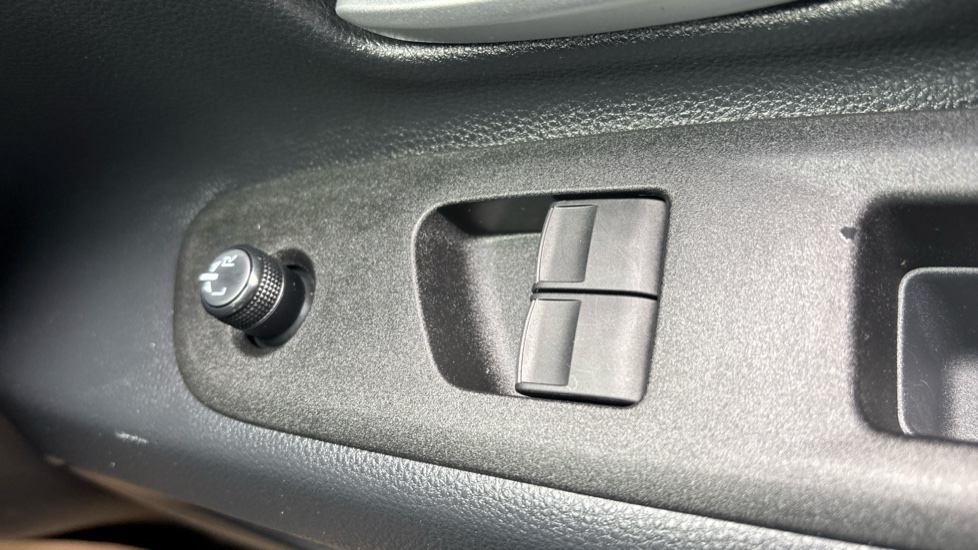 Toyota Aygo X 1.0 VVT-i Exclusive 5dr Auto Petrol Hatchback - Image 39