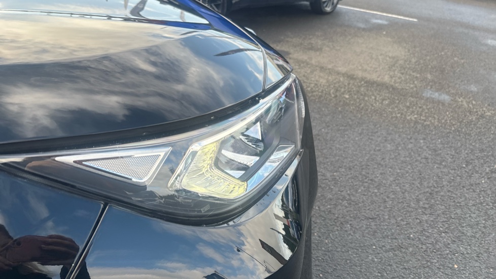 Toyota RAV4 2.5 VVT-i Hybrid Icon TSS 5dr CVT [Cloth] 2WD Hybrid Estate - Image 20