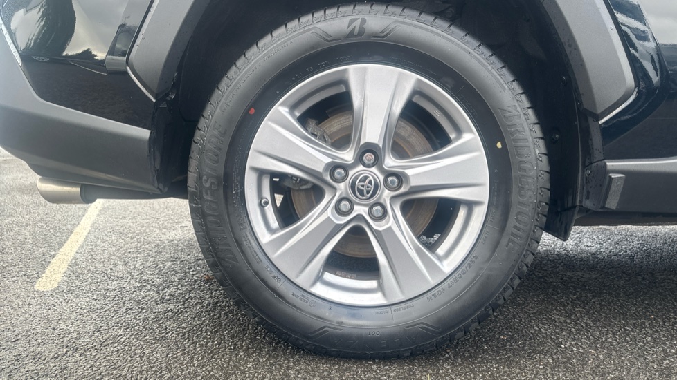 Toyota RAV4 2.5 VVT-i Hybrid Icon TSS 5dr CVT [Cloth] 2WD Hybrid Estate - Image 25