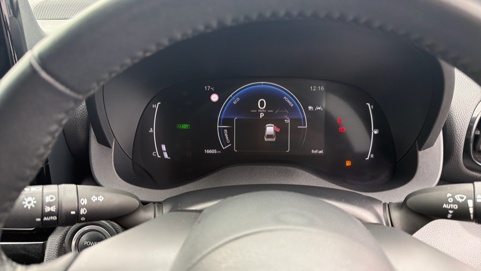Toyota Yaris Cross 1.5 Hybrid Design 5dr CVT Hybrid Estate - Image 42