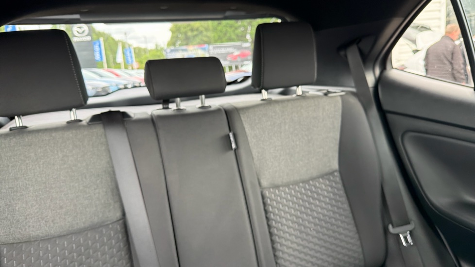 Toyota Yaris Cross 1.5 Hybrid Design 5dr CVT Hybrid Estate - Image 48