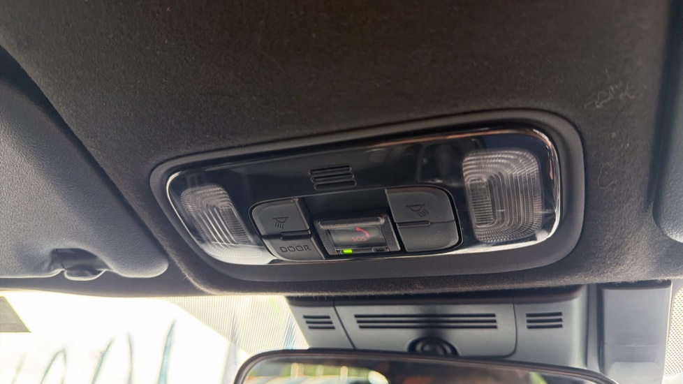 Toyota Yaris Cross 1.5 Hybrid Design 5dr CVT Hybrid Estate - Image 49