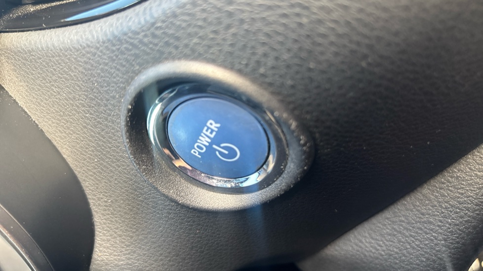 Toyota C-HR 1.8 Hybrid Icon 5dr CVT Hybrid Hatchback - Image 16