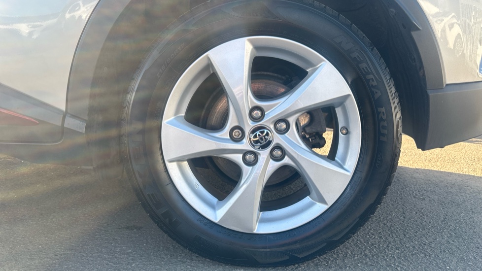 Toyota C-HR 1.8 Hybrid Icon 5dr CVT Hybrid Hatchback - Image 29