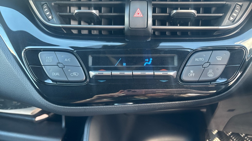 Toyota C-HR 1.8 Hybrid Icon 5dr CVT Hybrid Hatchback - Image 45