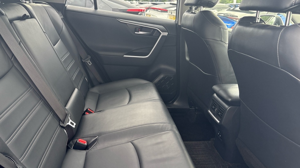Toyota RAV4 2.5 VVT-i Hybrid Excel TSS 5dr CVT Hybrid Estate - Image 8