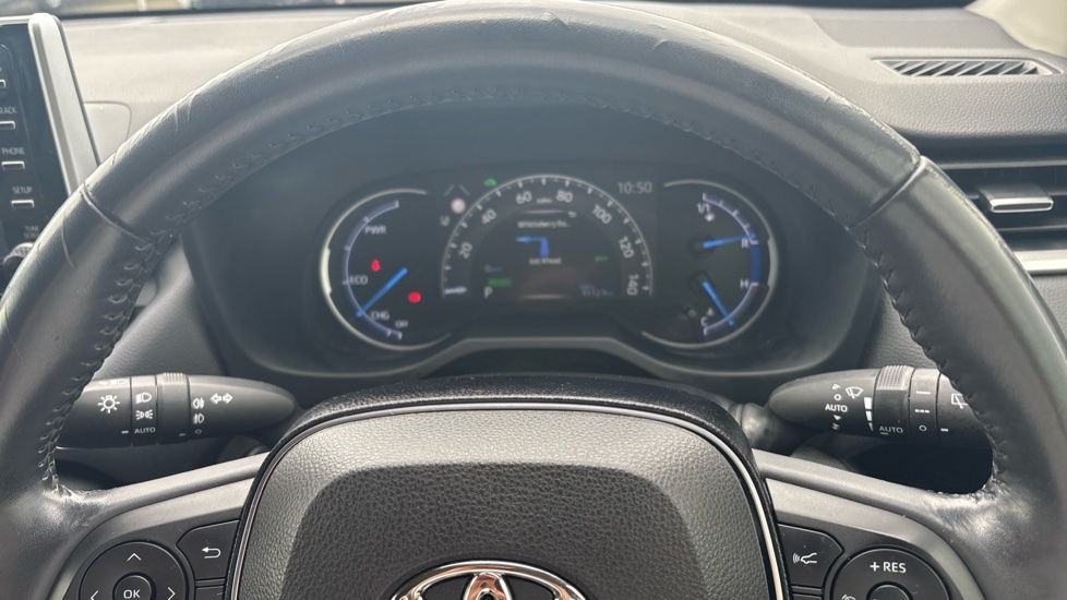 Toyota RAV4 2.5 VVT-i Hybrid Excel TSS 5dr CVT Hybrid Estate - Image 11