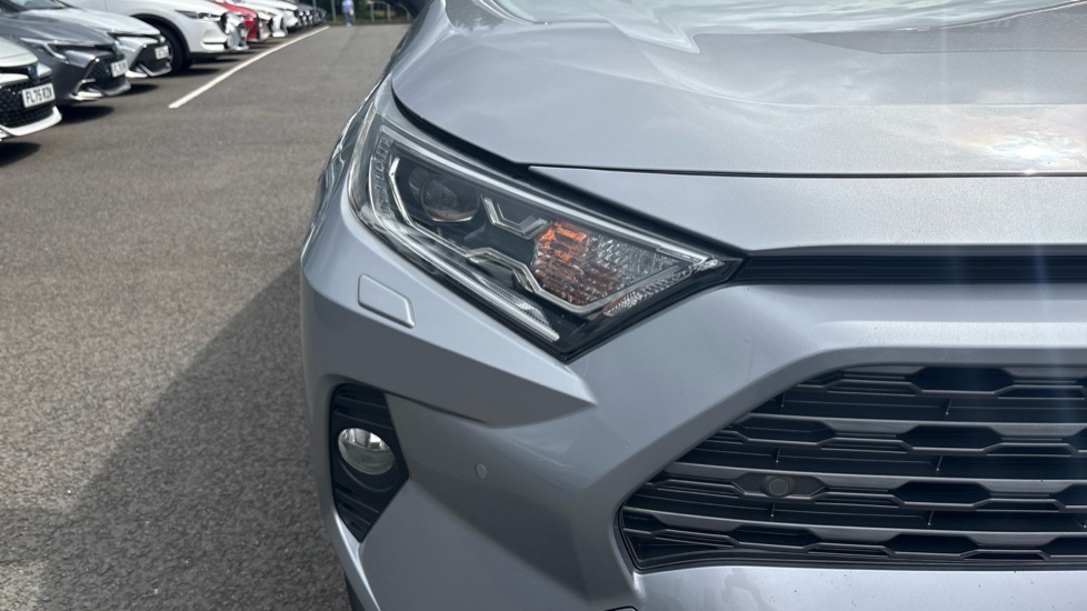 Toyota RAV4 2.5 VVT-i Hybrid Excel TSS 5dr CVT Hybrid Estate - Image 20