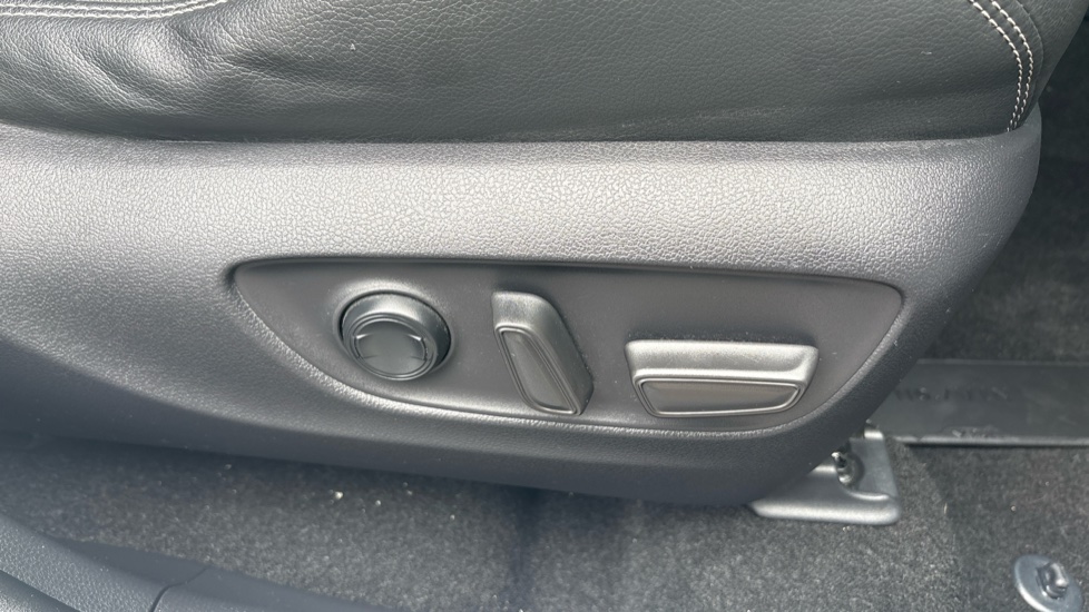 Toyota RAV4 2.5 VVT-i Hybrid Excel TSS 5dr CVT Hybrid Estate - Image 49