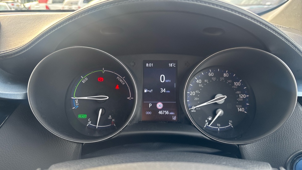Toyota C-HR 2.0 Hybrid Design 5dr CVT Hybrid Hatchback - Image 11