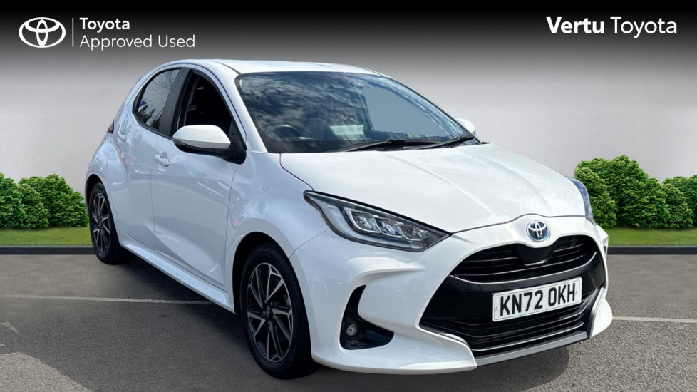Toyota Yaris 1.5 Hybrid Design 5dr CVT Hybrid Hatchback - Image 1