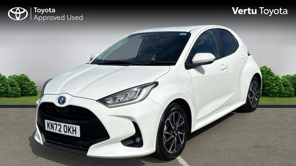 Toyota Yaris 1.5 Hybrid Design 5dr CVT Hybrid Hatchback - Image 3
