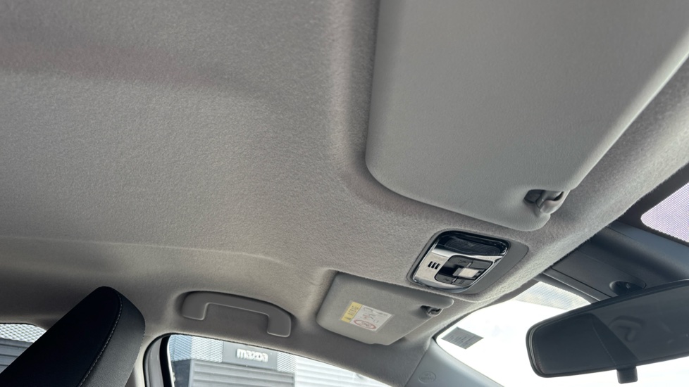 Toyota Yaris 1.5 Hybrid Design 5dr CVT Hybrid Hatchback - Image 19