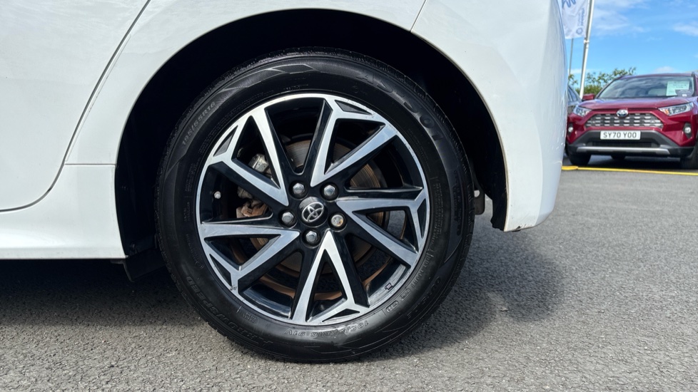 Toyota Yaris 1.5 Hybrid Design 5dr CVT Hybrid Hatchback - Image 25
