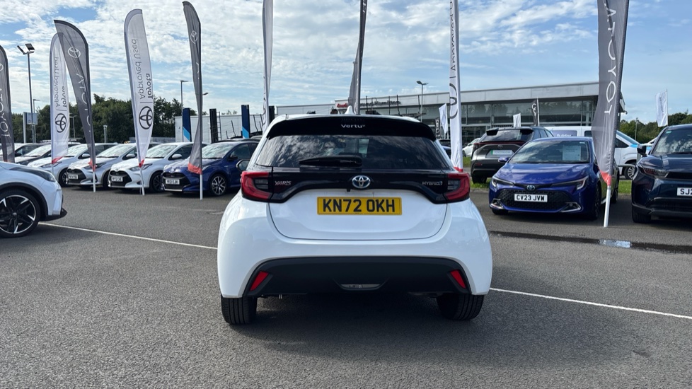 Toyota Yaris 1.5 Hybrid Design 5dr CVT Hybrid Hatchback - Image 26