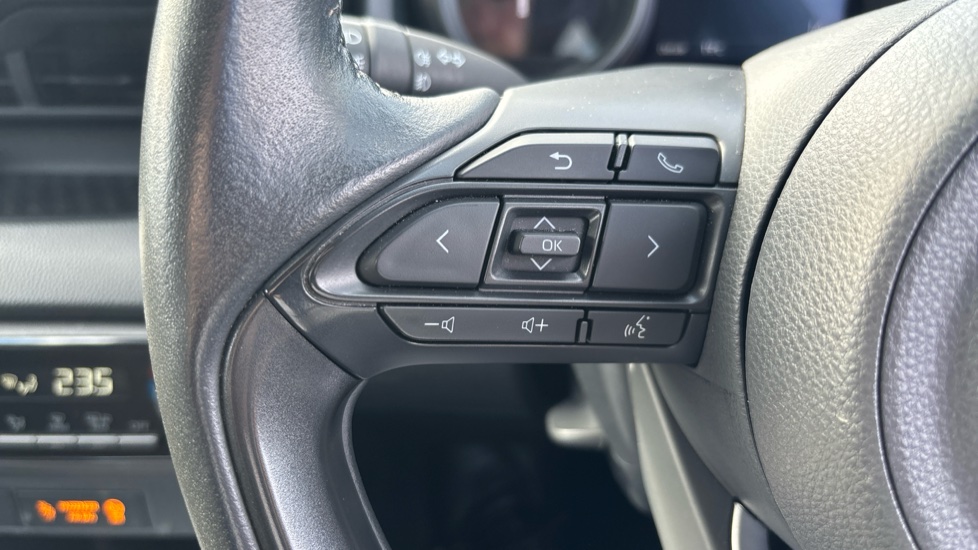 Toyota Yaris 1.5 Hybrid Design 5dr CVT Hybrid Hatchback - Image 33