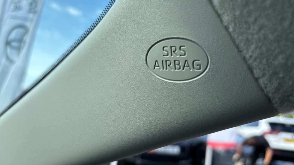 Toyota Yaris 1.5 Hybrid Design 5dr CVT Hybrid Hatchback - Image 44