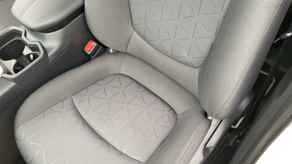 Toyota RAV4 2.5 VVT-i Hybrid Design 5dr CVT 2WD Hybrid Estate - Image 14