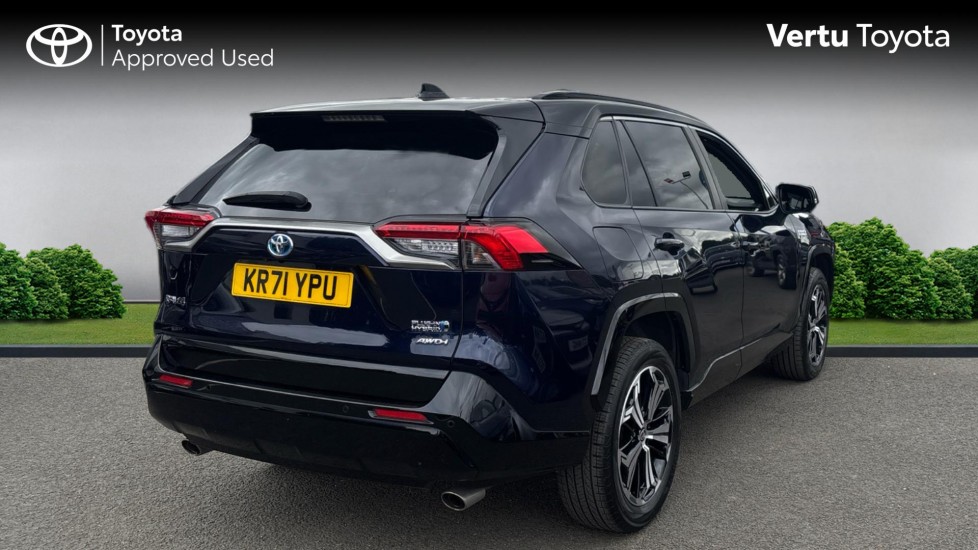 Toyota RAV4 2.5 PHEV Dynamic 5dr CVT Estate - Image 2
