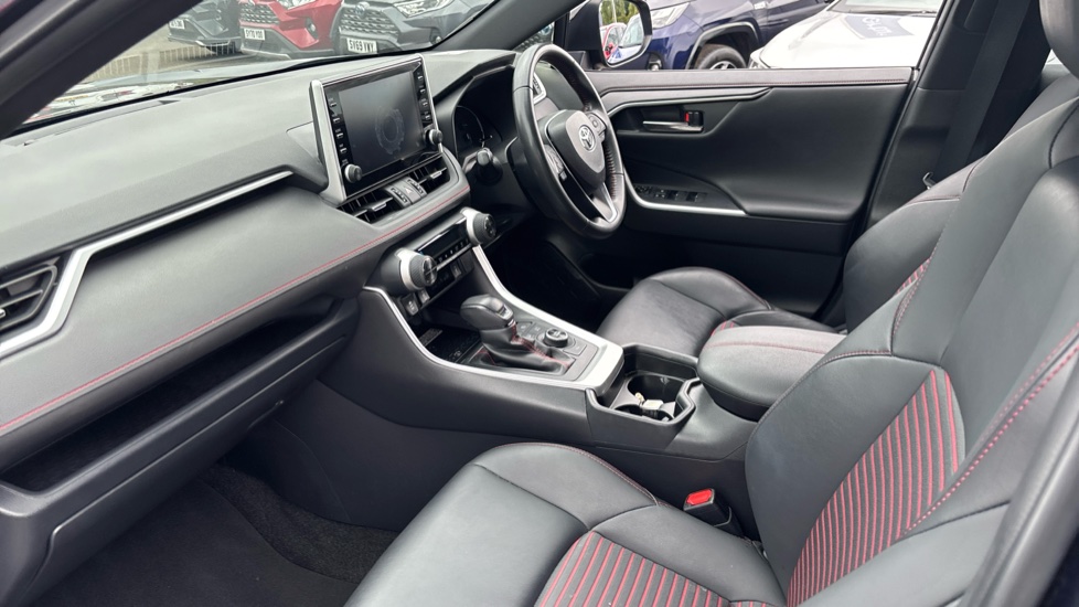 Toyota RAV4 2.5 PHEV Dynamic 5dr CVT Estate - Image 5