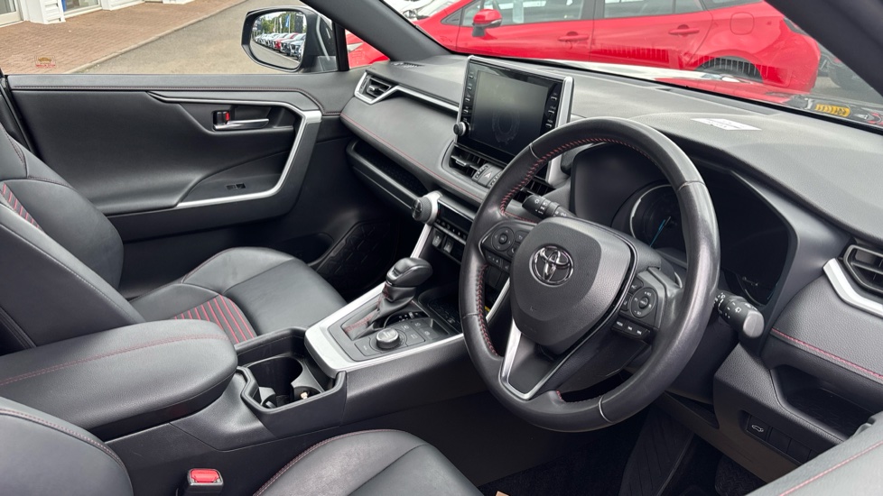 Toyota RAV4 2.5 PHEV Dynamic 5dr CVT Estate - Image 12