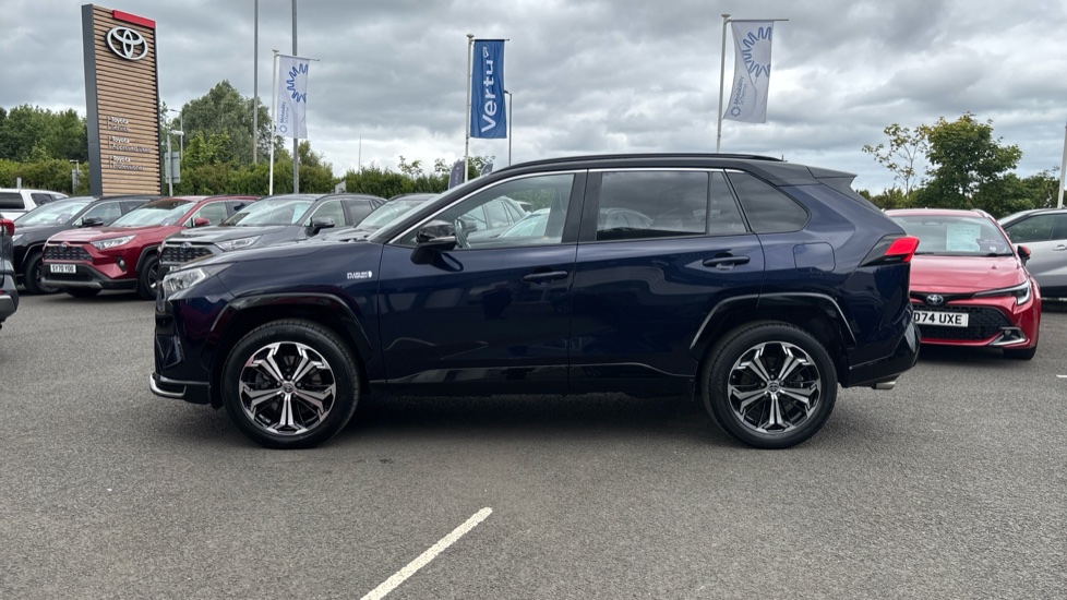 Toyota RAV4 2.5 PHEV Dynamic 5dr CVT Estate - Image 24