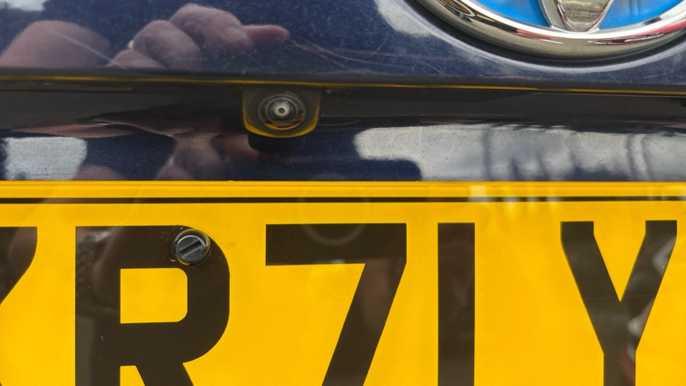 Toyota RAV4 2.5 PHEV Dynamic 5dr CVT Estate - Image 31