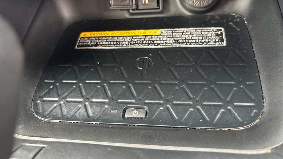 Toyota RAV4 2.5 PHEV Dynamic 5dr CVT Estate - Image 40