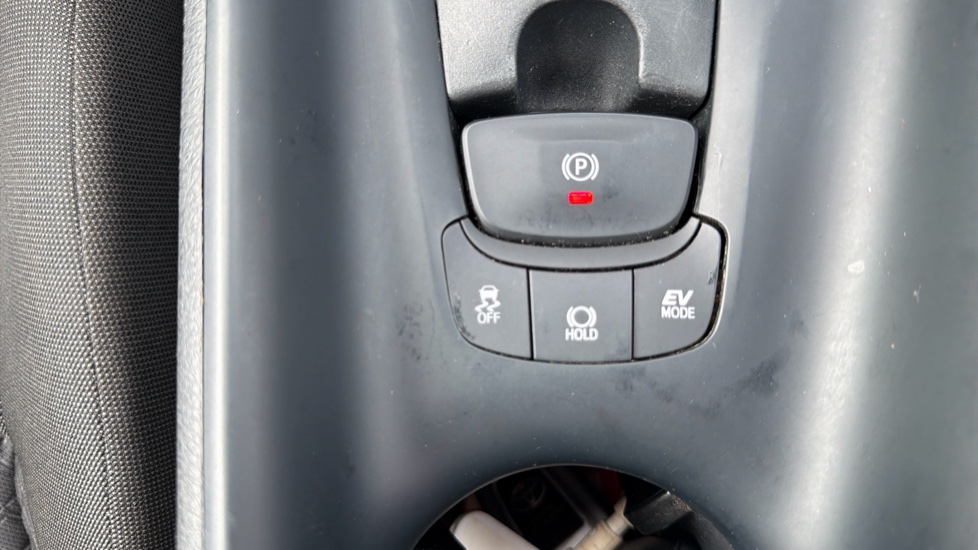 Toyota C-HR 1.8 Hybrid Icon 5dr CVT Hybrid Hatchback - Image 35