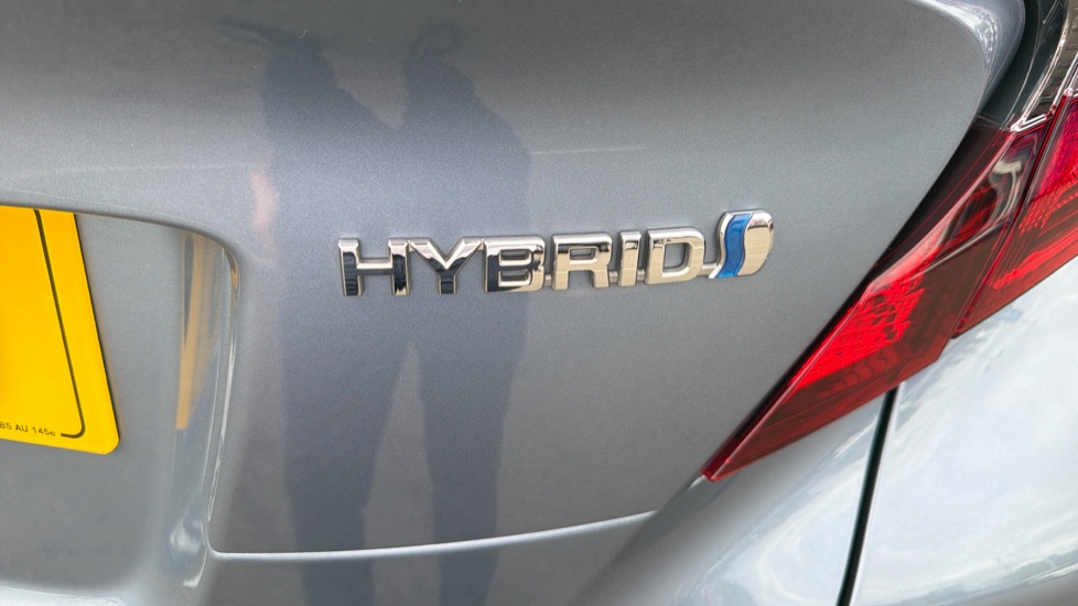 Toyota C-HR 1.8 Hybrid Icon 5dr CVT Hybrid Hatchback - Image 41
