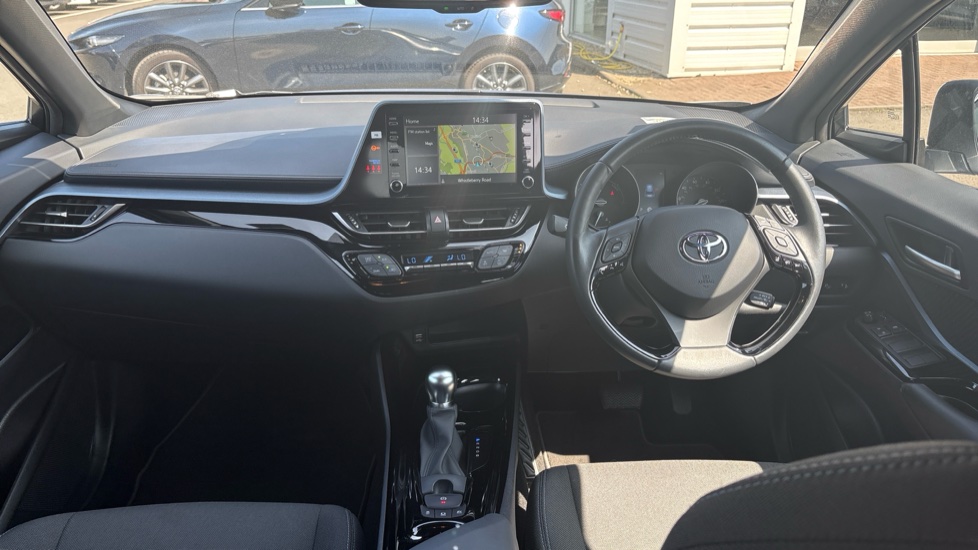 Toyota C-HR 1.8 Hybrid Design 5dr CVT Hybrid Hatchback - Image 6