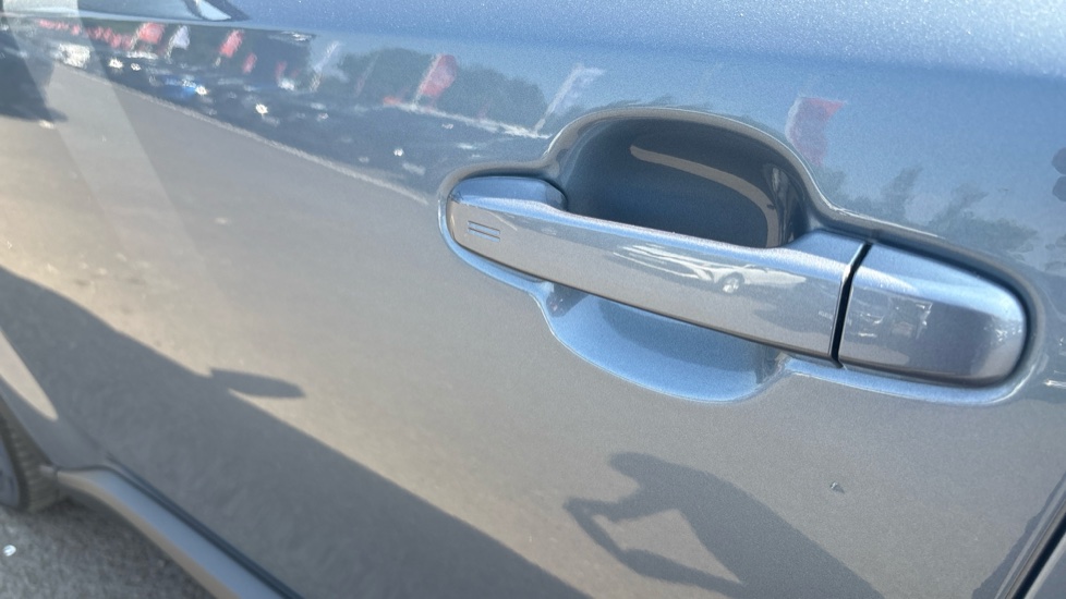 Toyota C-HR 1.8 Hybrid Design 5dr CVT Hybrid Hatchback - Image 58