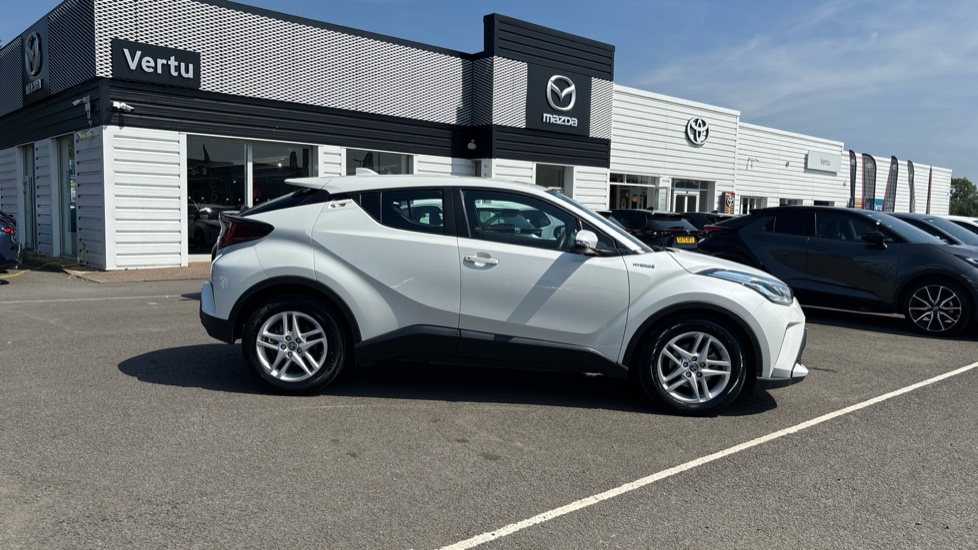 Toyota C-HR 1.8 Hybrid Icon 5dr CVT Hybrid Hatchback - Image 23