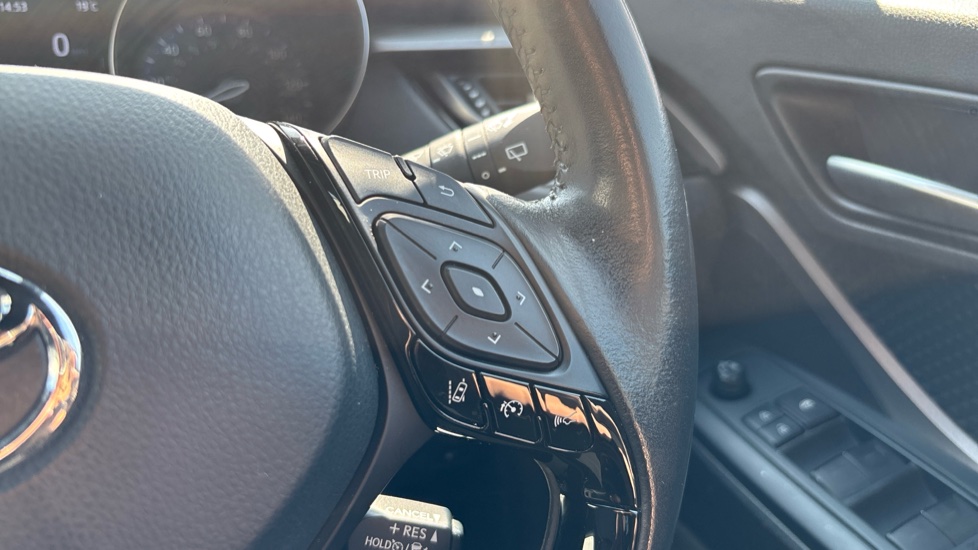 Toyota C-HR 1.8 Hybrid Icon 5dr CVT Hybrid Hatchback - Image 30