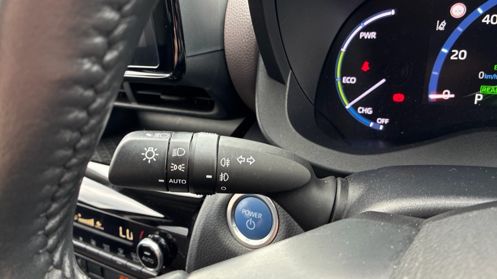 Toyota Yaris Cross 1.5 Hybrid Excel 5dr CVT Hybrid Estate - Image 33