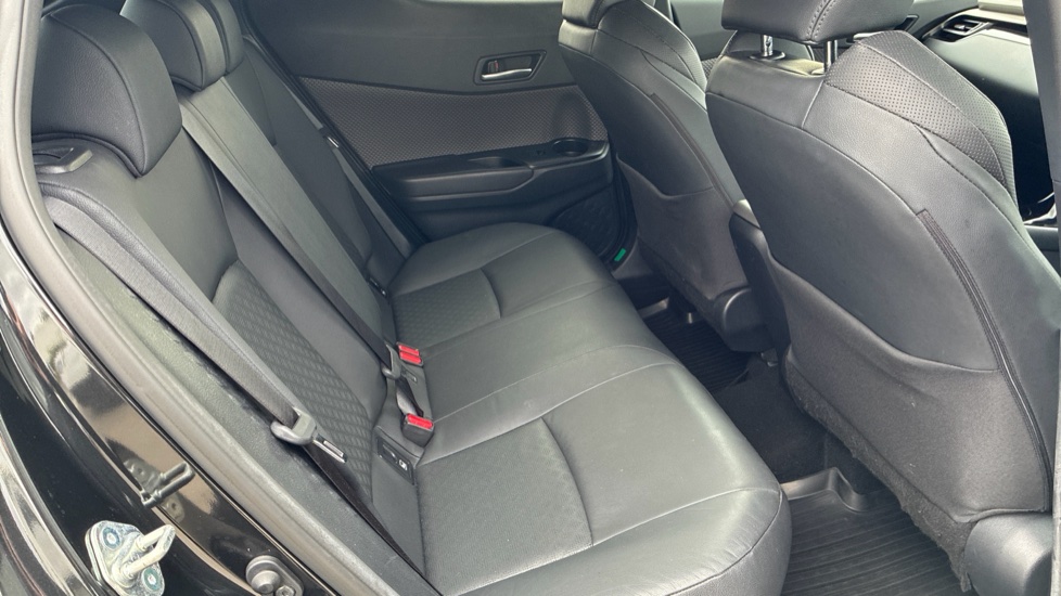 Toyota C-HR 2.0 Hybrid Excel 5dr CVT Hybrid Hatchback - Image 8