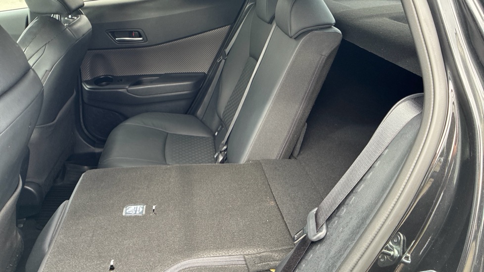 Toyota C-HR 2.0 Hybrid Excel 5dr CVT Hybrid Hatchback - Image 18