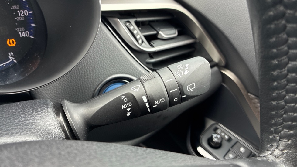 Toyota C-HR 2.0 Hybrid Excel 5dr CVT Hybrid Hatchback - Image 34