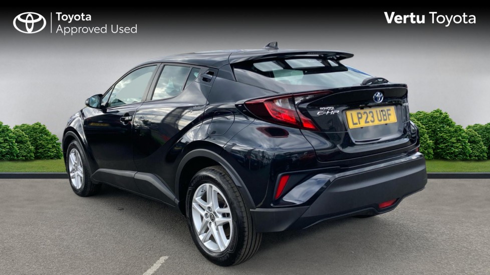 Toyota C-HR 1.8 Hybrid Icon 5dr CVT Hybrid Hatchback - Image 4