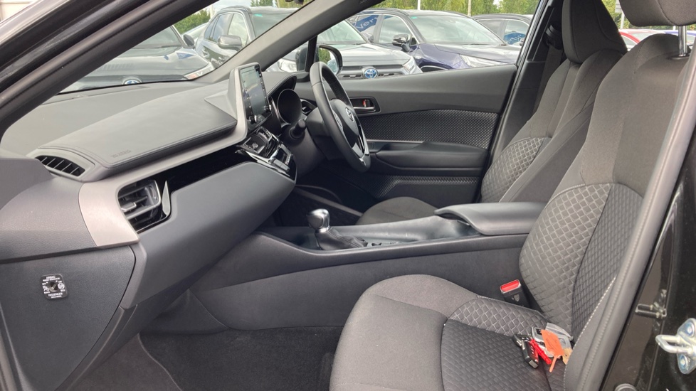 Toyota C-HR 1.8 Hybrid Icon 5dr CVT Hybrid Hatchback - Image 5