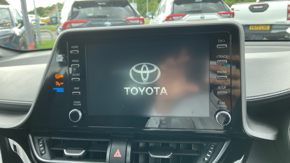 Toyota C-HR 1.8 Hybrid Icon 5dr CVT Hybrid Hatchback - Image 9
