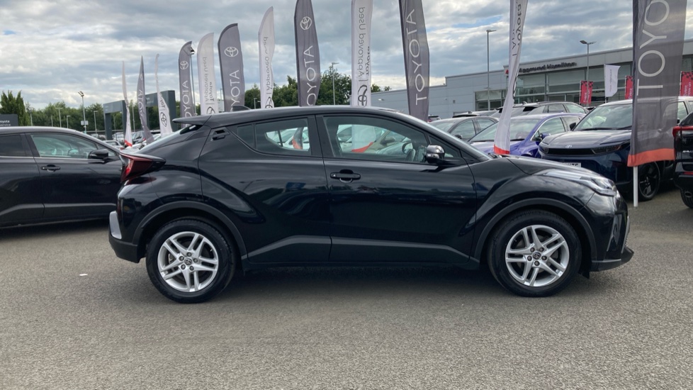 Toyota C-HR 1.8 Hybrid Icon 5dr CVT Hybrid Hatchback - Image 23