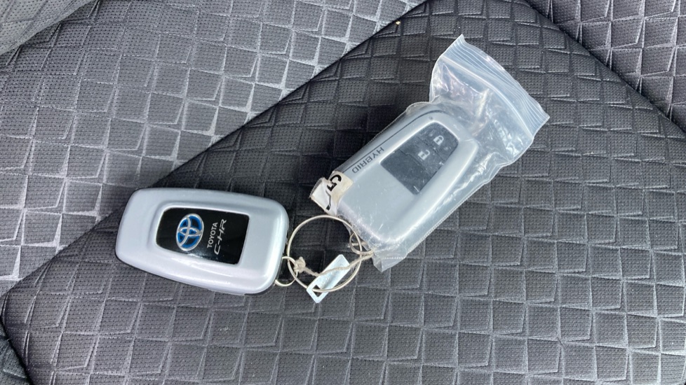 Toyota C-HR 1.8 Hybrid Icon 5dr CVT Hybrid Hatchback - Image 28