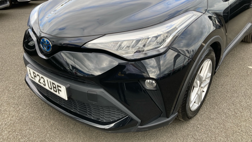 Toyota C-HR 1.8 Hybrid Icon 5dr CVT Hybrid Hatchback - Image 31