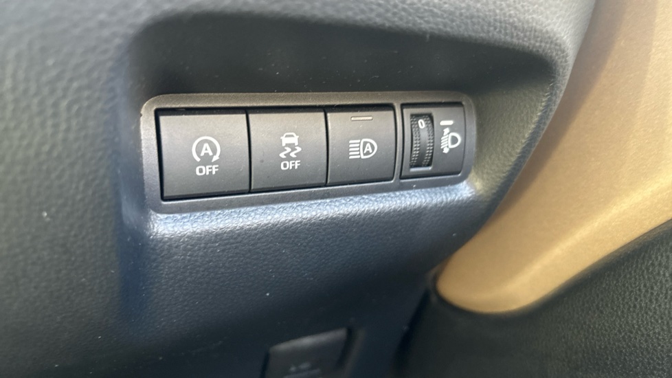 Toyota Aygo X 1.0 VVT-i Edge 5dr Petrol Hatchback - Image 39