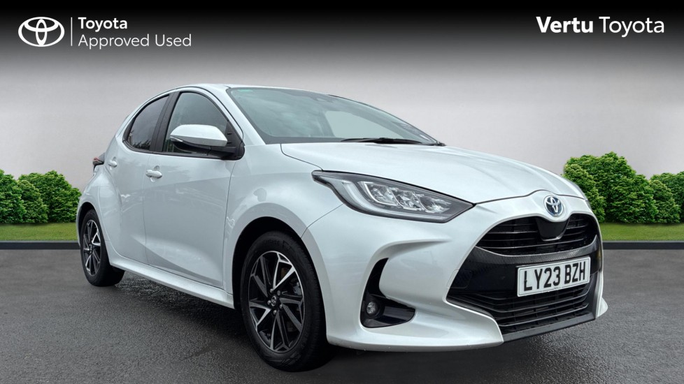 Toyota Yaris 1.5 Hybrid Design 5dr CVT Hybrid Hatchback - Image 1