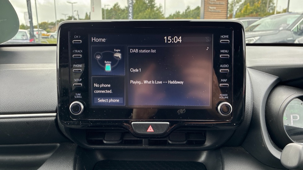 Toyota Yaris 1.5 Hybrid Design 5dr CVT Hybrid Hatchback - Image 9