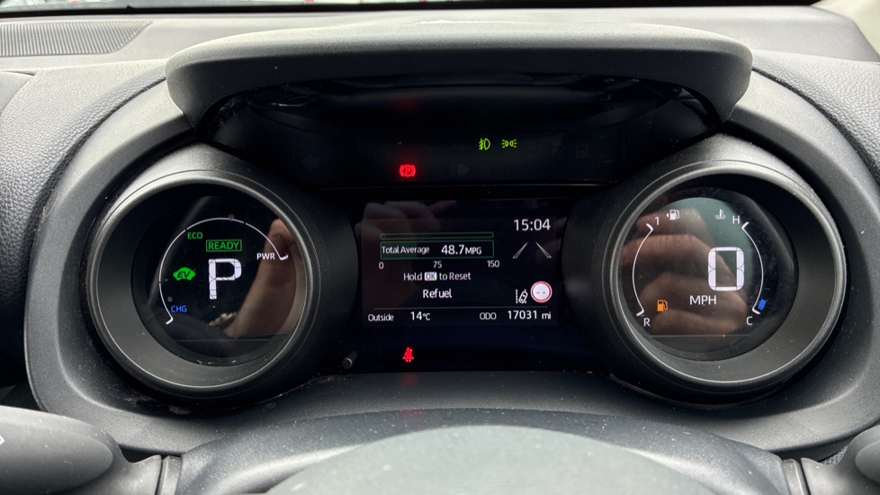 Toyota Yaris 1.5 Hybrid Design 5dr CVT Hybrid Hatchback - Image 11