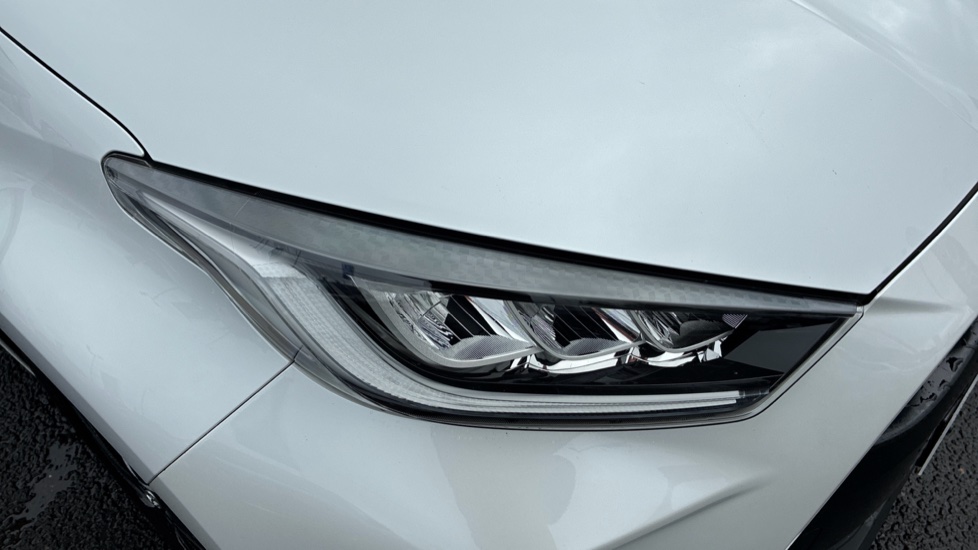 Toyota Yaris 1.5 Hybrid Design 5dr CVT Hybrid Hatchback - Image 20