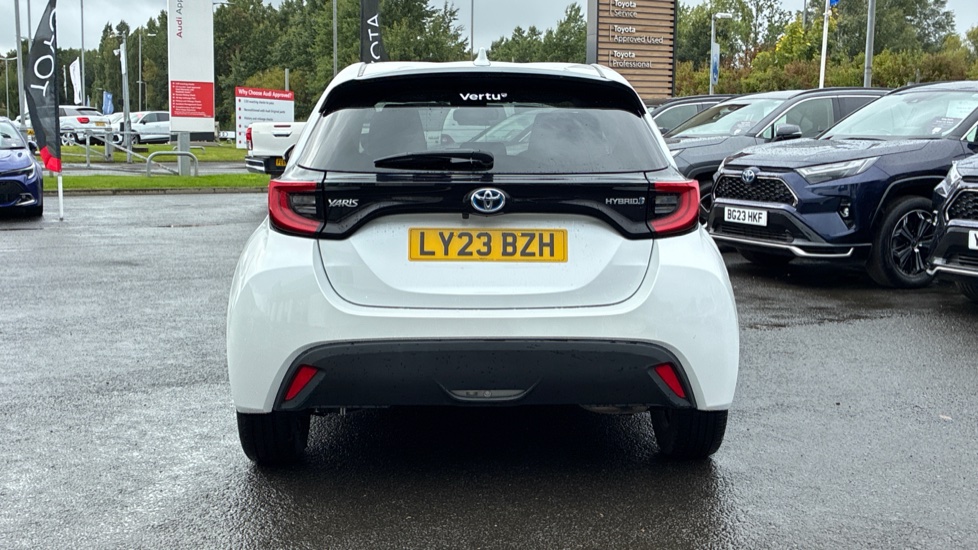 Toyota Yaris 1.5 Hybrid Design 5dr CVT Hybrid Hatchback - Image 26
